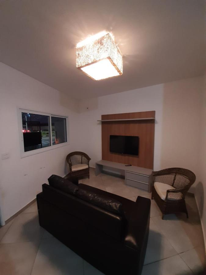 Sobrado Frente Ao Sesc, Wifi 300Mb, 2 Vagas Auto, Cozinha, Churrasqueira, Moderno E Reformado Bertioga Eksteriør bilde